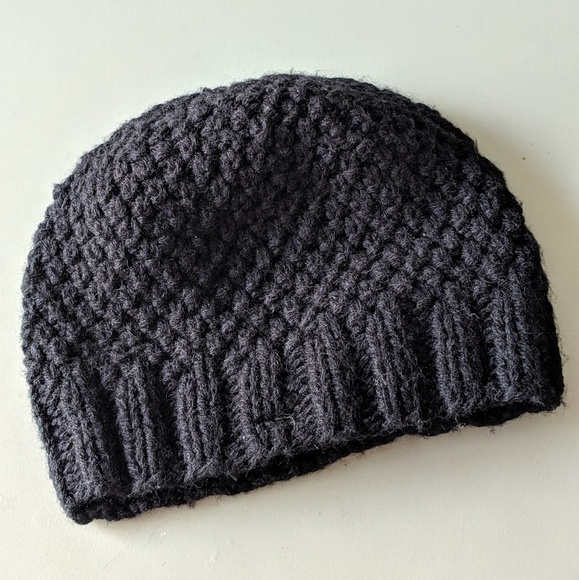 Set of Black Knitted Hairband and Beanie - Picture 5 of 7